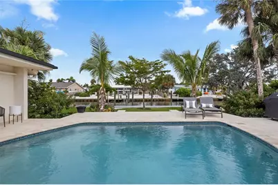 624 Dundee Lane, Bradenton Beach, FL 34217 - Photo 3