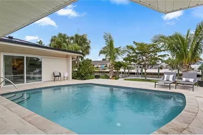 624 Dundee Lane, Bradenton Beach, FL 34217 - Photo 45