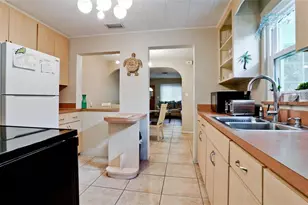 507 Madison Ct, Sarasota, FL 34236 - Photo 11