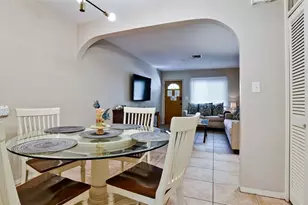 507 Madison Ct, Sarasota, FL 34236 - Photo 7