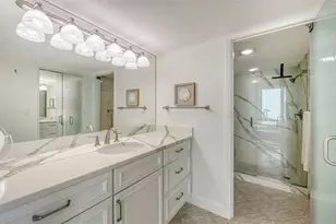 1111 N Gulfstream Ave, Sarasota, FL 34236 - Photo 27