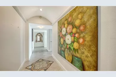 1111 N Gulfstream Avenue #PH-C, Sarasota, FL 34236 - Photo 5