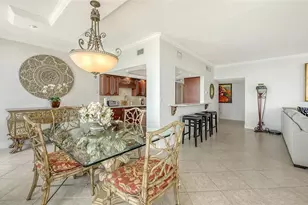 1111 N Gulfstream Ave, Sarasota, FL 34236 - Photo 17