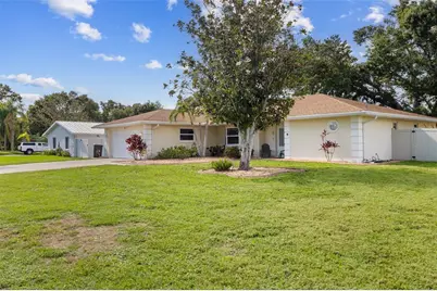 5776 Augusta Circle, Sarasota, FL 34238 - Photo 3