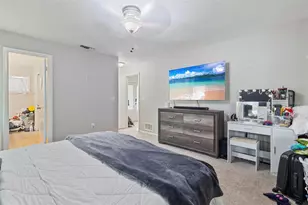 5776 Augusta Cir, Sarasota, FL 34238 - Photo 15