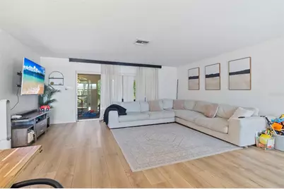 5776 Augusta Circle, Sarasota, FL 34238 - Photo 9