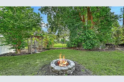 6711 S Lockwood Ridge Road, Sarasota, FL 34231 - Photo 43