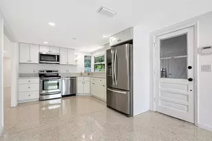 6711 S Lockwood Ridge Rd, Sarasota, FL 34231 - Photo 17