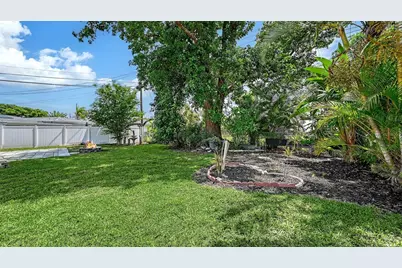 6711 S Lockwood Ridge Road, Sarasota, FL 34231 - Photo 47