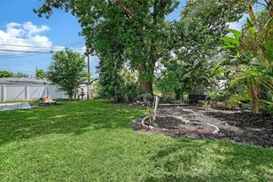 6711 S Lockwood Ridge Rd, Sarasota, FL 34231 - Photo 47