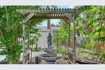 6711 S Lockwood Ridge Road, Sarasota, FL 34231 - Photo 45