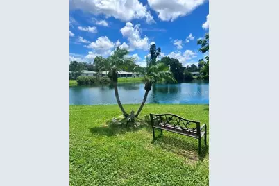 2450 Terry Ln, Sarasota, FL 34231 - Photo 19