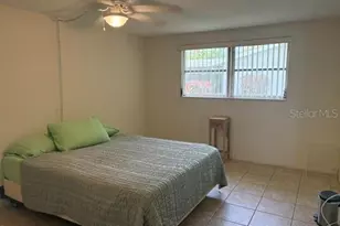 2450 Terry Ln, Sarasota, FL 34231 - Photo 13