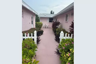 2450 Terry Ln, Sarasota, FL 34231 - Photo 3