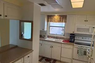 2450 Terry Ln, Sarasota, FL 34231 - Photo 7