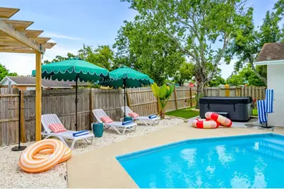 7957 Cottonwoode Drive, Largo, FL 33773 - Photo 31