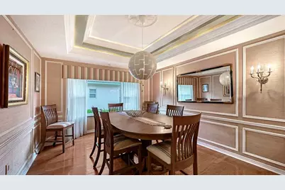 5476 Golf Pointe Drive, Sarasota, FL 34243 - Photo 15