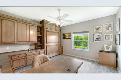 5476 Golf Pointe Drive, Sarasota, FL 34243 - Photo 29