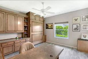 5476 Golf Pointe Dr, Sarasota, FL 34243 - Photo 29