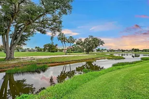5476 Golf Pointe Dr, Sarasota, FL 34243 - Photo 61
