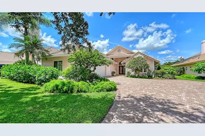 5476 Golf Pointe Drive, Sarasota, FL 34243 - Photo 3