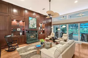 5476 Golf Pointe Dr, Sarasota, FL 34243 - Photo 15