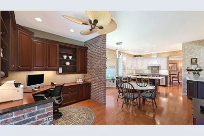 5476 Golf Pointe Drive, Sarasota, FL 34243 - Photo 27