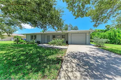 413 Baycrest Drive, Venice, FL 34285 - Photo 3
