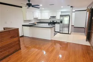 306 63rd St, Holmes Beach, FL 34217 - Photo 7