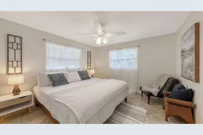 2551 Waneta Drive, Sarasota, FL 34231 - Photo 19