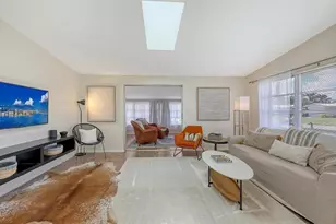 2551 Waneta Dr, Sarasota, FL 34231 - Photo 5