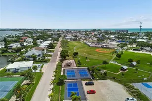 403 63rd St, Holmes Beach, FL 34217 - Photo 65