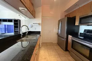 1064 N Tamiami Trl, Sarasota, FL 34236 - Photo 9