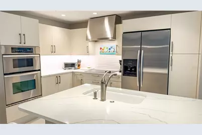 1350 Main Street #908, Sarasota, FL 34236 - Photo 5