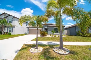 5466 Blue Azure Dr, Wimauma, FL 33598 - Photo 3