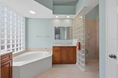 7235 Kensington Court, University Park, FL 34201 - Photo 23