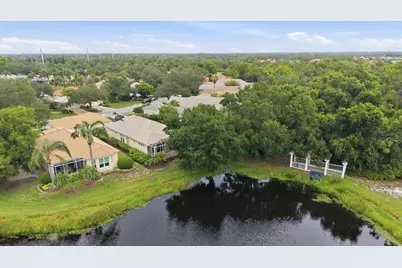 7235 Kensington Court, University Park, FL 34201 - Photo 33