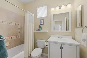 7235 Kensington Ct, University Park, FL 34201 - Photo 21