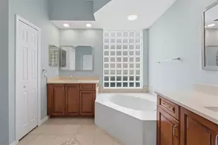 7235 Kensington Ct, University Park, FL 34201 - Photo 25