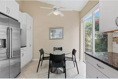7235 Kensington Court, University Park, FL 34201 - Photo 15