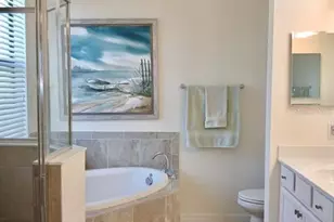 12568 Felice Dr, Venice, FL 34293 - Photo 9