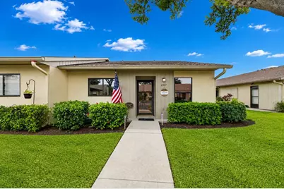 2707 60th Avenue Terrace W, Bradenton, FL 34207 - Photo 1