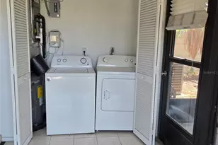 302 40th St Cir W, Palmetto, FL 34221 - Photo 15