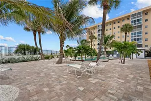 1205 Tarpon Center Dr, Venice, FL 34285 - Photo 21