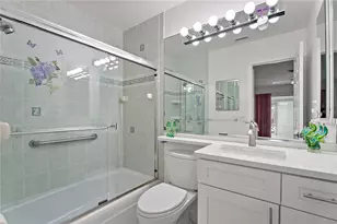 1205 Tarpon Center Dr, Venice, FL 34285 - Photo 13