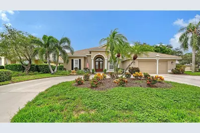 6682 Saint James Crossing, University Park, FL 34201 - Photo 1