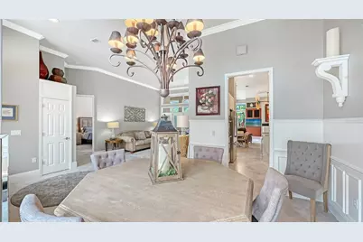 6682 Saint James Crossing, University Park, FL 34201 - Photo 7