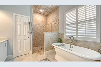 6682 Saint James Crossing, University Park, FL 34201 - Photo 27