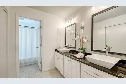 2761 Horseshoe Court #Q4, Sarasota, FL 34235 - Photo 21