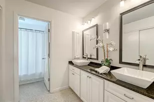 2761 Horseshoe Ct, Sarasota, FL 34235 - Photo 21